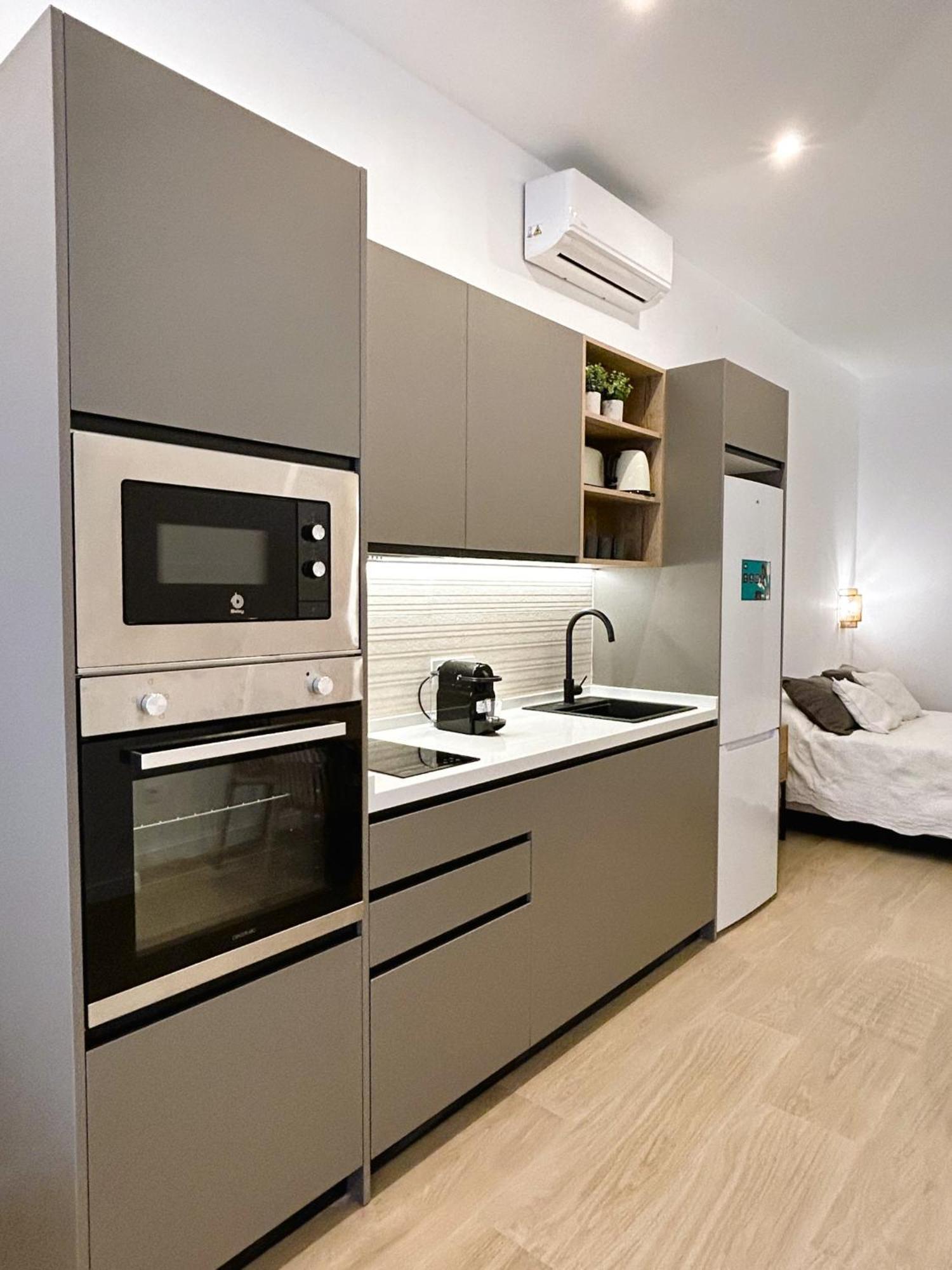 Estudio A Estrenar A Metros De Los Jardines Del Turia Valencia Room photo
